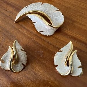 Vintage Brooch Pin and Earrings signed JJ